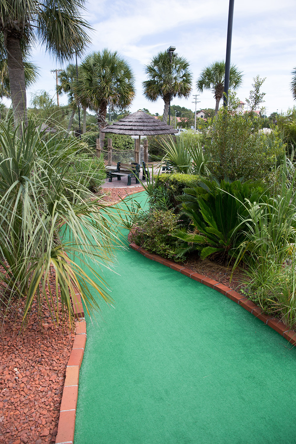 mini golf coupons and discounts